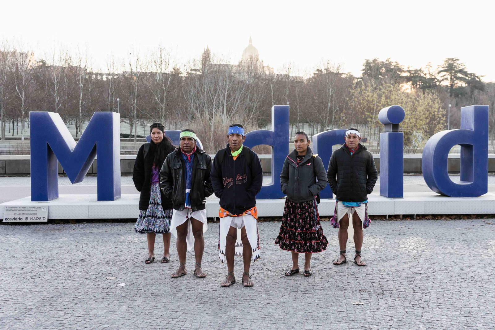 Corredores rarámuris debutan en Madrid