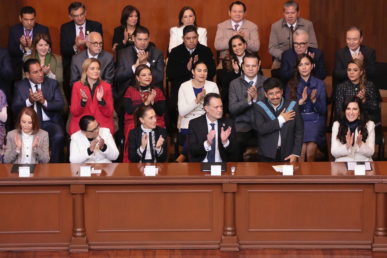 Acompaña Maru Campos a Sheinbaum en ceremonia por el 109 Aniversario de la Constitución