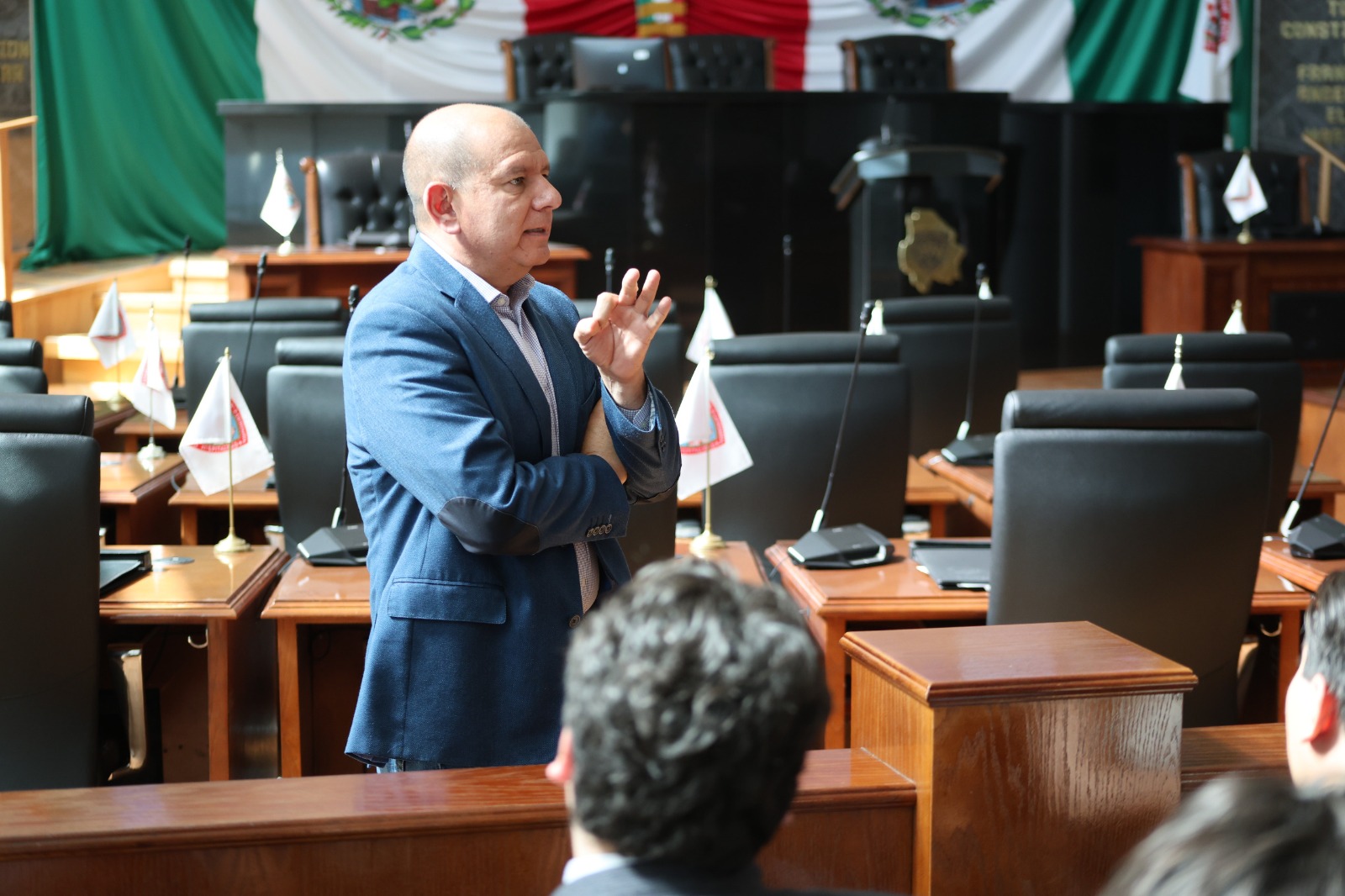 Siguen algunos diputados en "Home office"