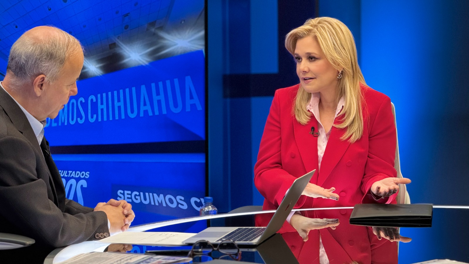 “Víctor me la construyó”