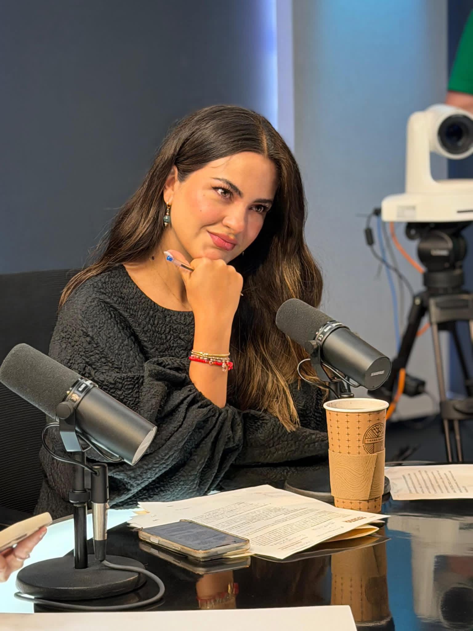 Andrea Chávez pide licencia al Senado 