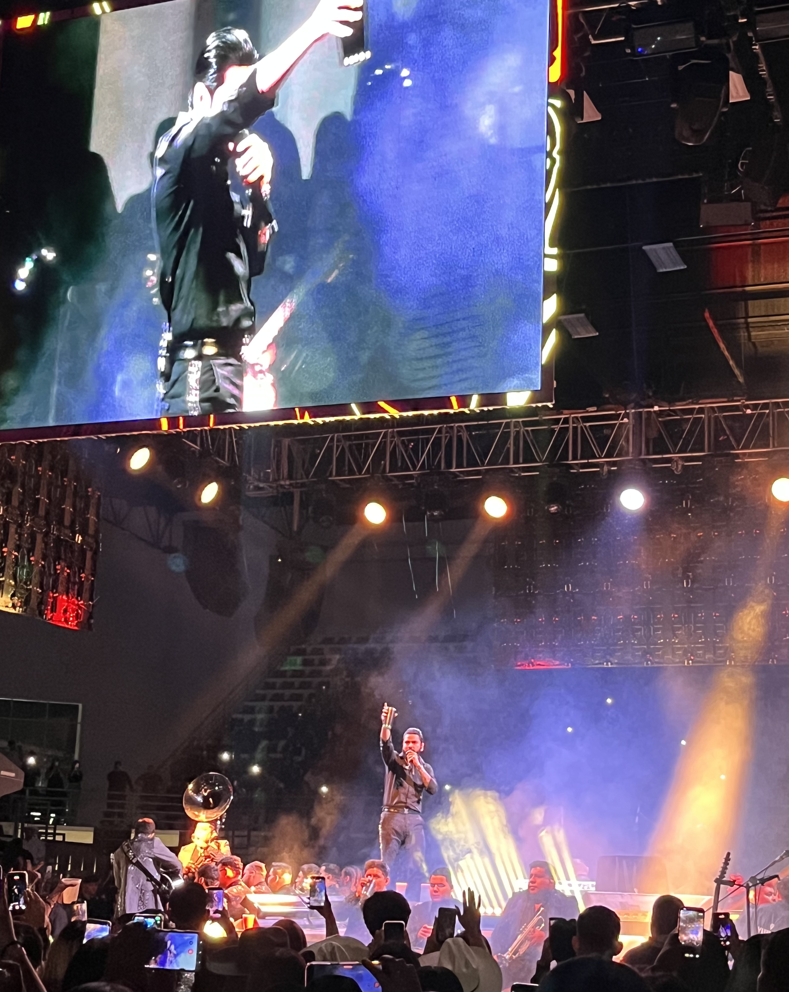 Virlan Garcia comparte su Entorno Tour