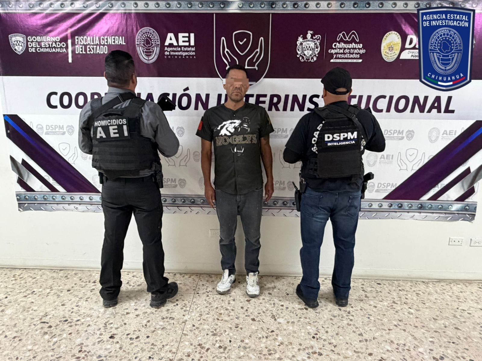 Encuentran cadáver de mujer en su patio