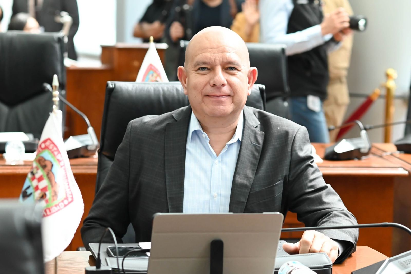 Morena acusa al PAN de buscar dar “cheque en blanco” a Maru Campos 