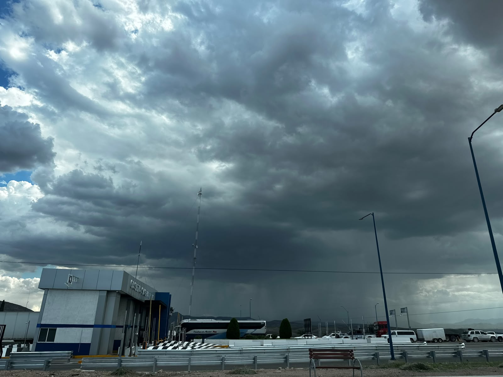 ¡Ahí viene la lluvia!.  Alertan por presencia de fuertes chubascos en la entidad 